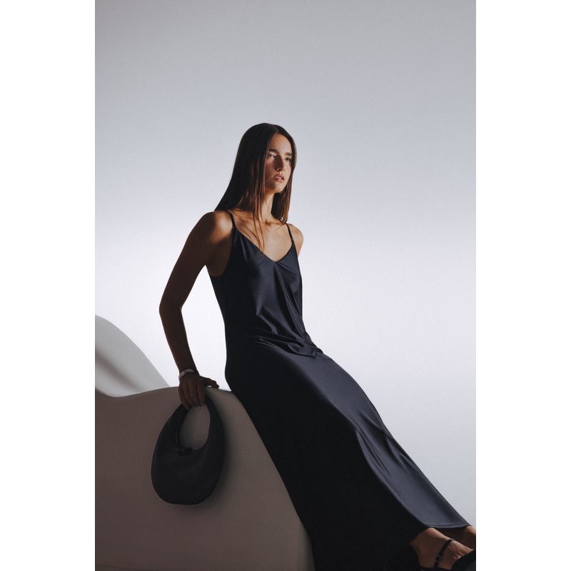 Kimberley x HI | High-Slit Plunge Padded Maxi Dress ~ Onyx Black
