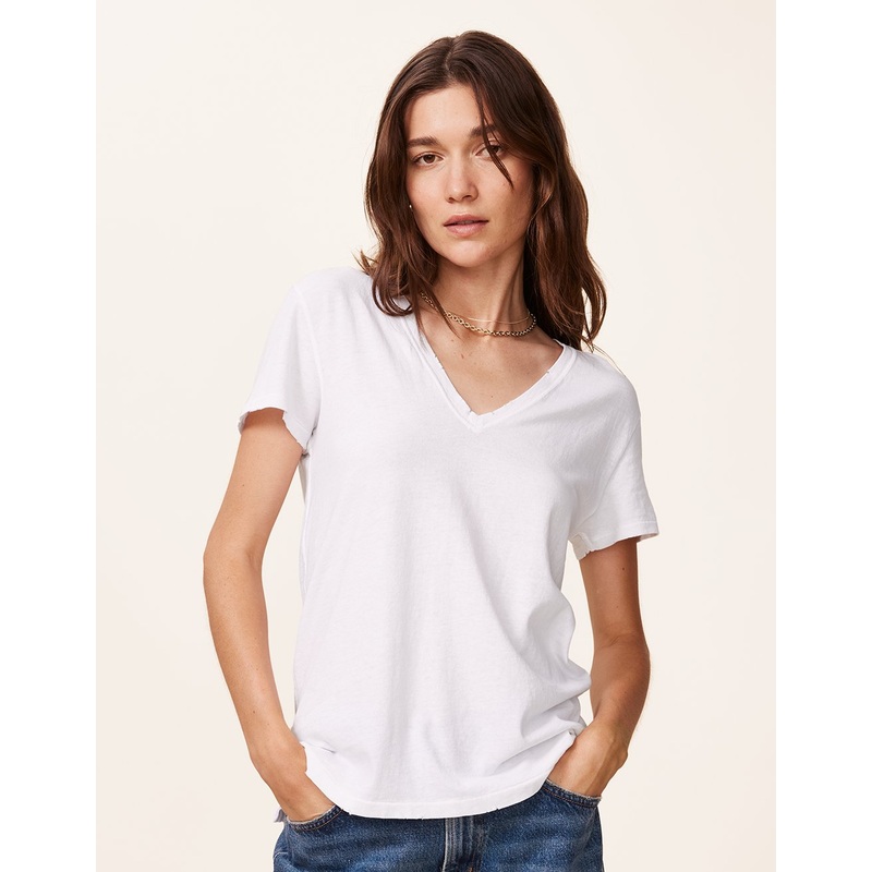 v-neck tee