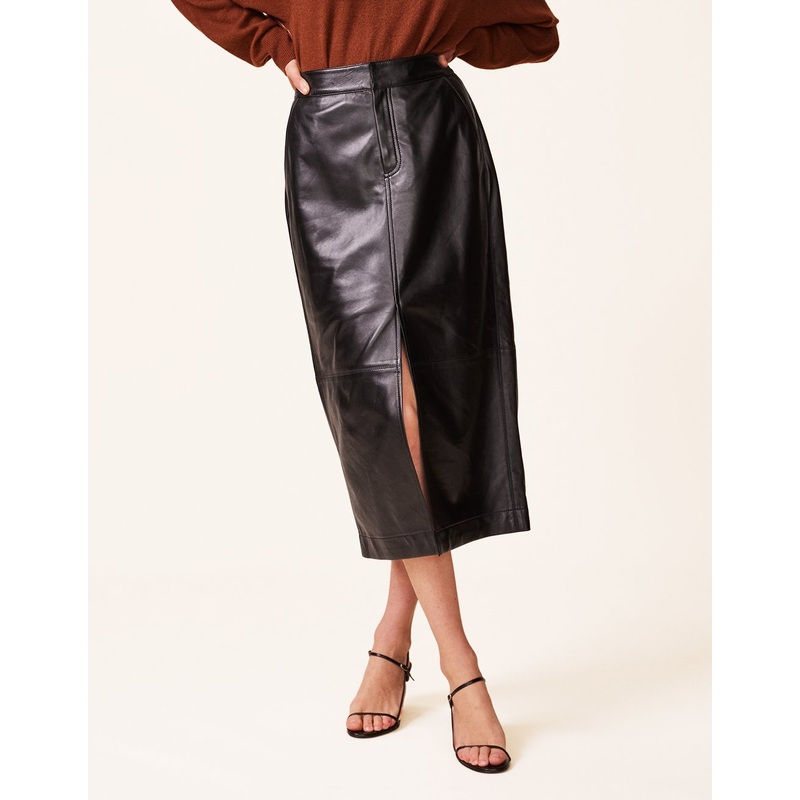 leather pencil skirt