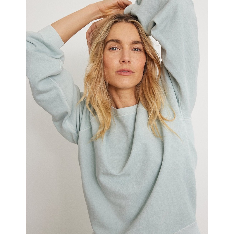 raglan crewneck sweatshirt