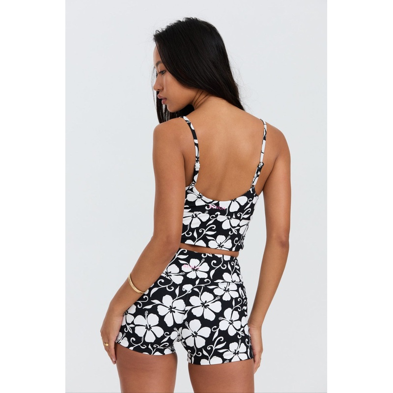 Benoa Active 2.5" Booty Shorts in Pupukea|Black