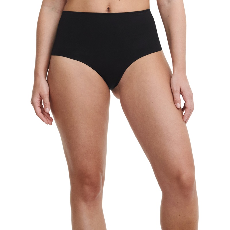 Chantelle - Smooth Comfort Sculpting High-Waisted Thong Black