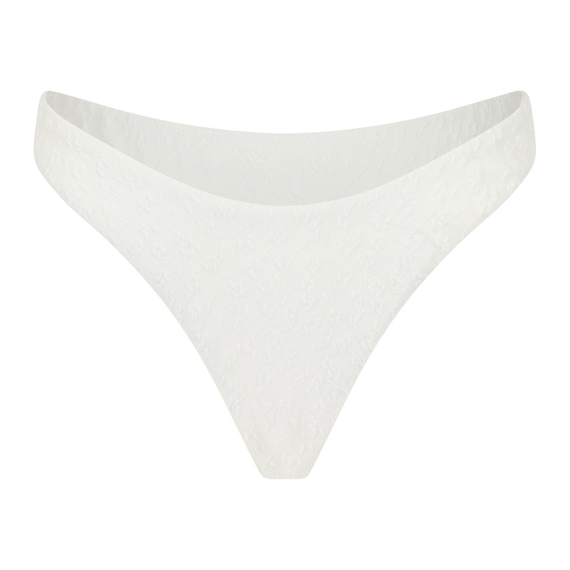 Rio Bottom - Textured Floral / Cloud White
