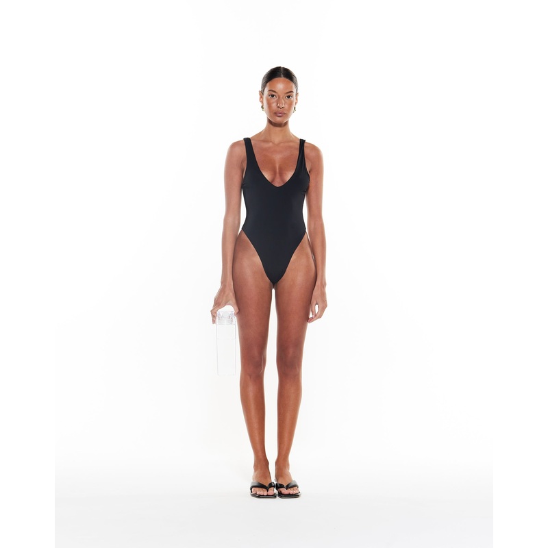Amal One Piece | Black