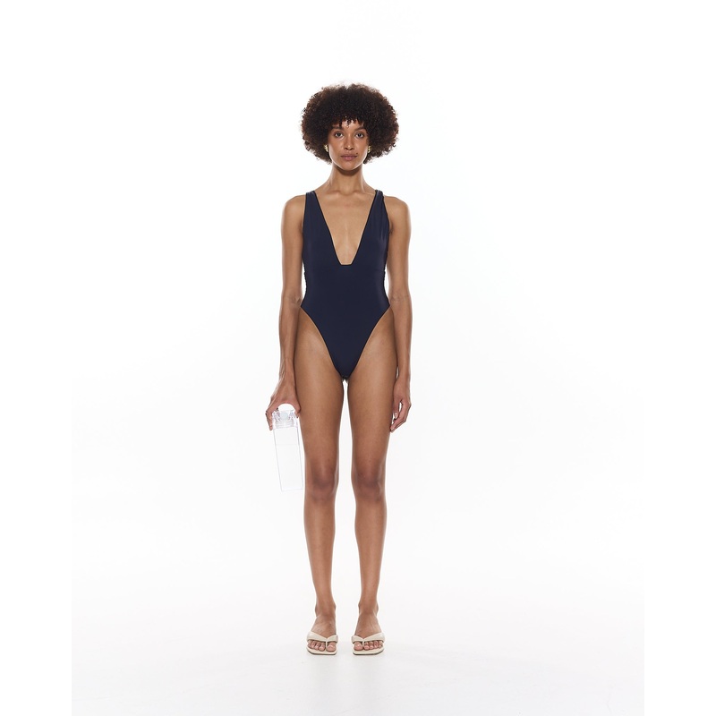 Vaughn One Piece | Oxford