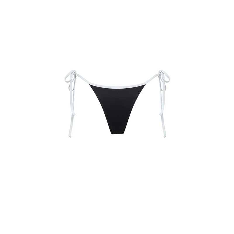 Niihau bottom - Black & White