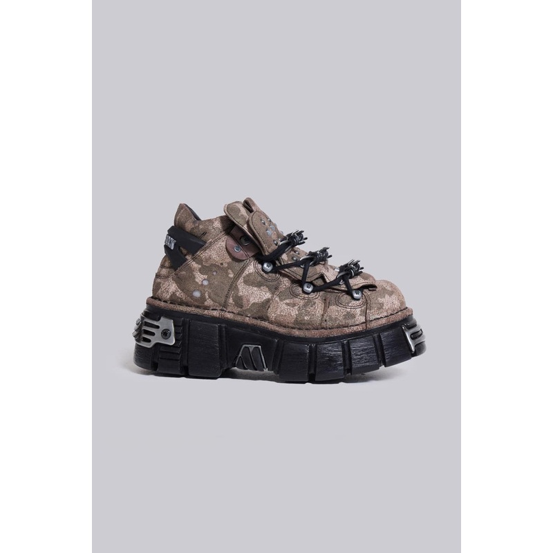 Guerrilla Tower Boots
