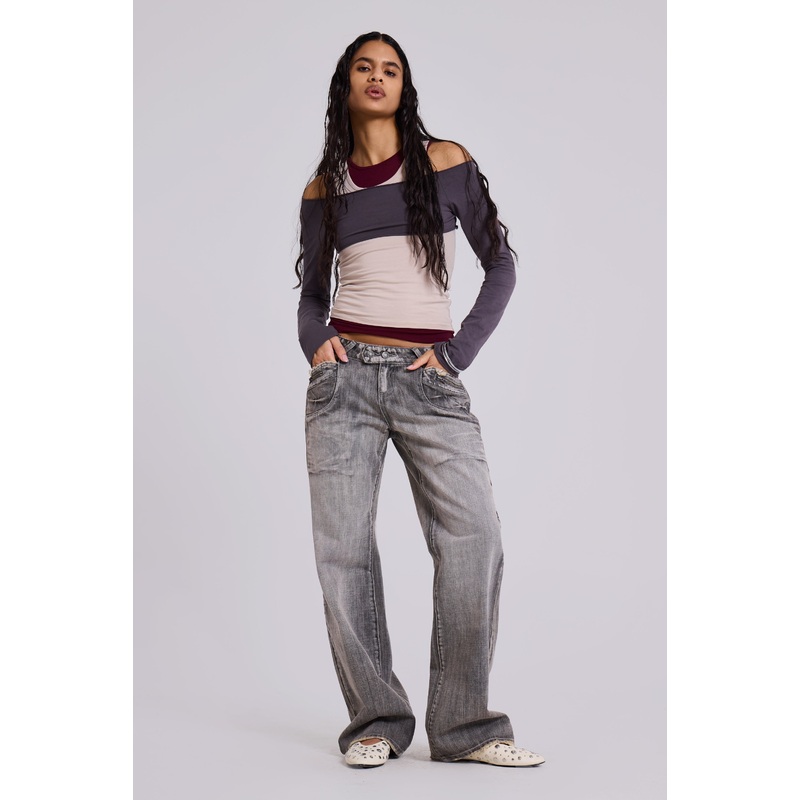 Hunter Loose Straight Leg Jeans in Grey Wash